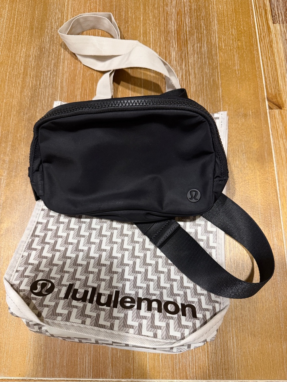 lululemon black belt bag